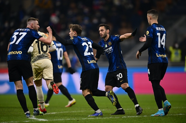 [中超]上海体育场迎来揭幕战