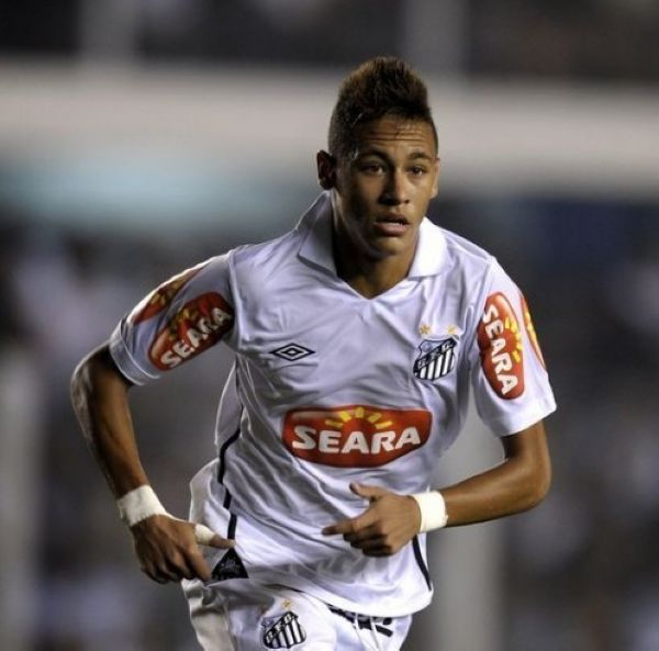 官方：莱斯特城中场埃尔哈努斯租借至斯图加特，为期一个赛季